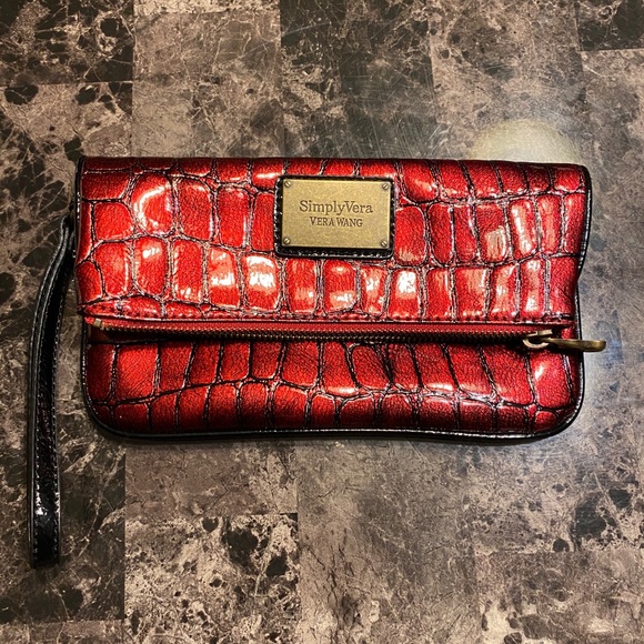 Vera wang clutch - Picture 1 of 4